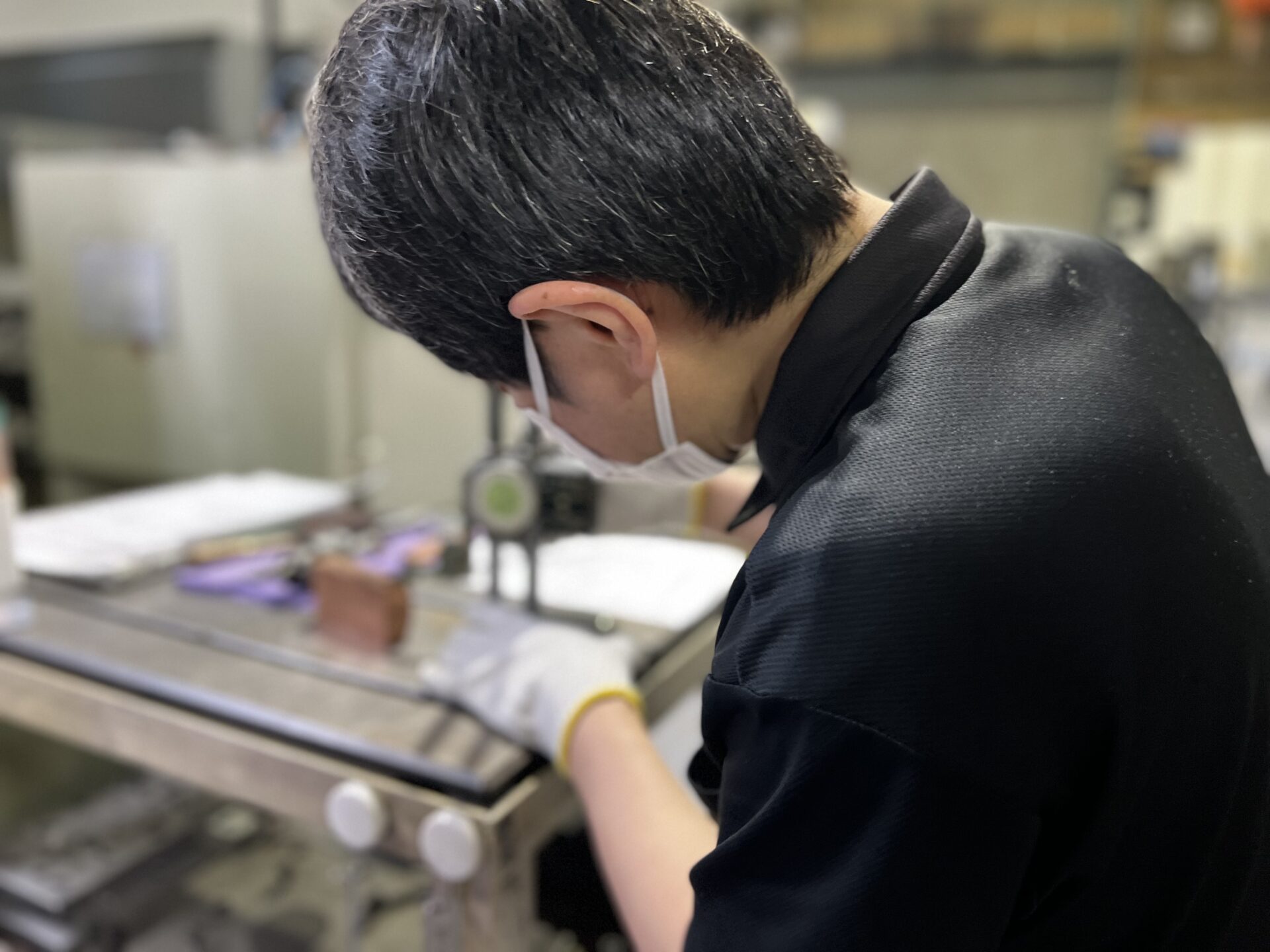 放電加工の現場