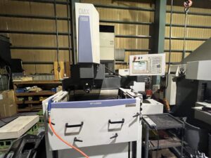 形彫放電加工機の稼働ライン